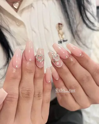 ネイル SALON ELVI.所属・SALON ELVI.のネイルデザイン