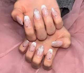 ネイル 𝐁𝐞𝐥𝐥 𝐦𝐞のネイルデザイン