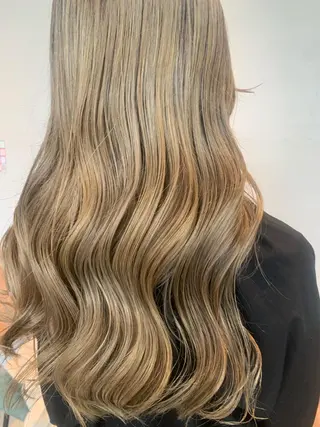 ロング カラー AO所属・RISAKO 艶髪モテヘア🎀府中のヘアスタイル