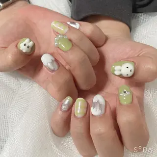 ネイル うにゃねいる🌷 Mayaのネイルデザイン