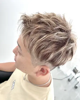 ショート カラー メンズ 中島 剛のヘアスタイル