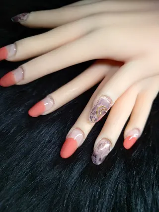 ネイル White  Se7enのネイルデザイン