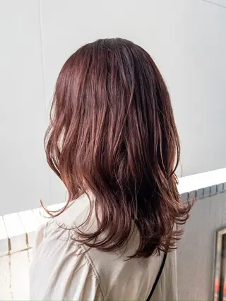 セミロング カラー ENA レイヤー/くびれヘアのヘアスタイル