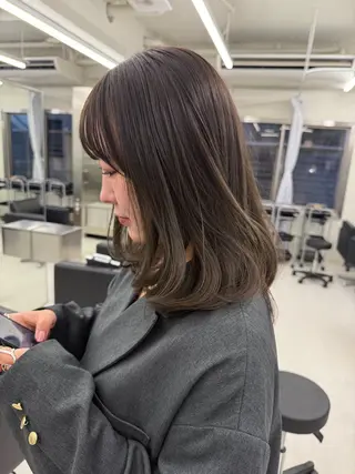 セミロング カラー 表参道/赤み無し 透明感 colorのヘアスタイル