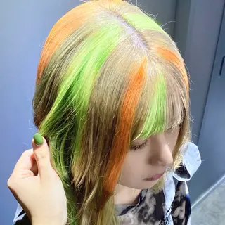 ミディアム カラー ★デザインカラー ハイトーン ももか★のヘアスタイル