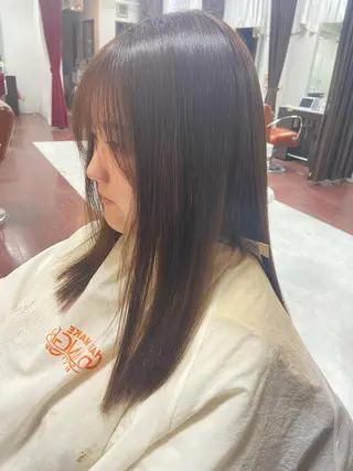ロング 瀧下 唯のヘアスタイル