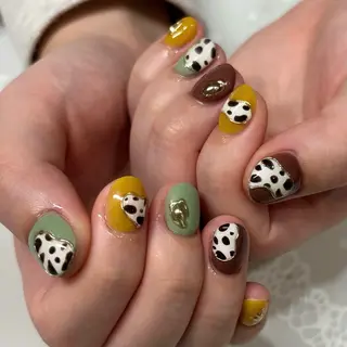 ネイル nakae🐈‍⬛ ／A&A蕨のネイルデザイン