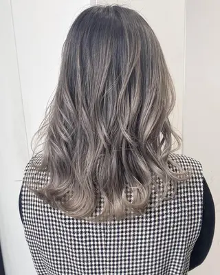 ロング 公式 Ease by amble luxeのヘアスタイル