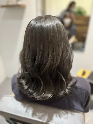 ミディアム 仁科 亮祐 ✂︎カット✂︎のヘアスタイル
