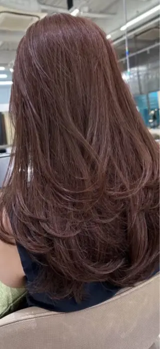 ロング ARMONY表参道店所属・韓国風レイヤーカラー ライムのヘアスタイル