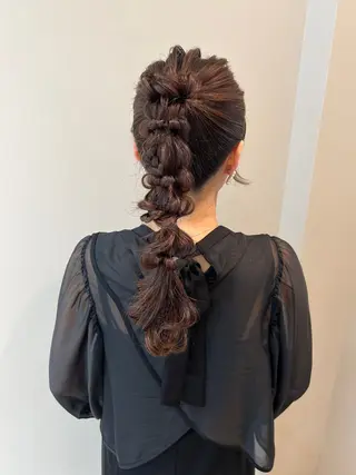 ロング ヘアアレンジ ノイシキ サキのヘアスタイル