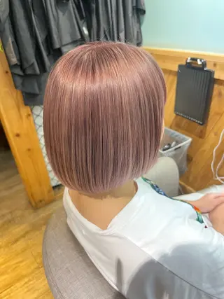 ショート カラー CORE新宿所属・CORE よしえのヘアスタイル