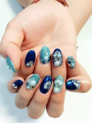 ネイル VIOLUS所属・VIOLUS 関目のネイルデザイン