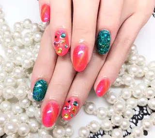 ネイル マジックミラー所属・マジック ミラーのネイルデザイン