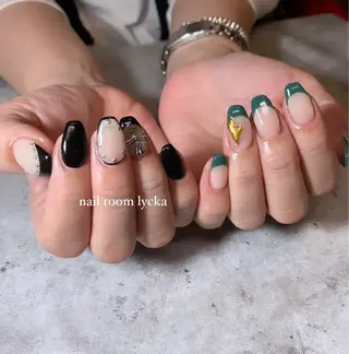 ネイル ﾈｲﾙﾙｰﾑﾘｯｶ 𝐦𝐚𝐲𝐮のネイルデザイン