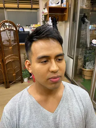 ショート メンズ 浅見 天翔のヘアスタイル