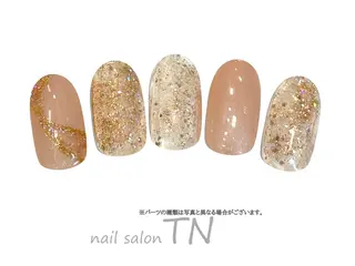 ネイル 矢川 まどかのネイルデザイン