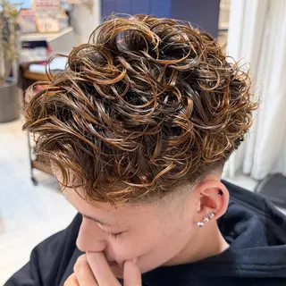 ショート パーマ メンズ 吉田 新平のヘアスタイル
