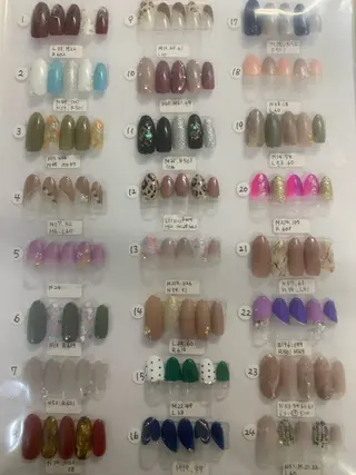 ネイル キャンアイドレッシー博多所属・en liのネイルデザイン