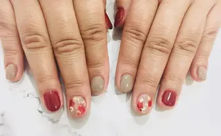 ネイル ネイル＆フラワーサロン〜Ri✦hiro〜鳥栖店所属・HIRATA RIEのネイルデザイン