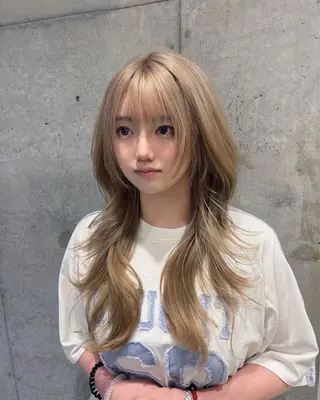 ロング カラー 韓国レイヤー透明感 カラーヨウスケのヘアスタイル