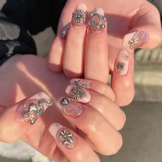 ネイル Nail by Licorneのネイルデザイン