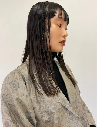 ロング 西川 朋恵のヘアスタイル