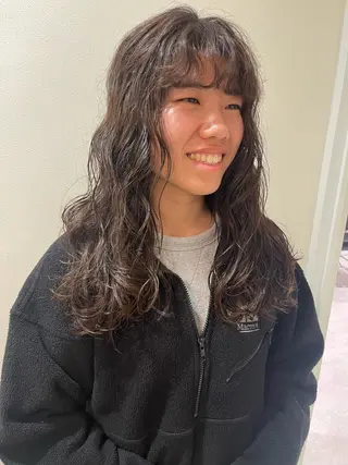 ロング パーマ GO TODAY シェアサロン 表参道Flos店所属・nishi fuyumiのヘアスタイル