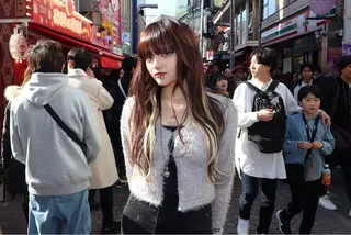 セミロング SHIN レイヤー‪‪カットのヘアスタイル