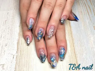 ミディアム ネイル T&A nailのネイルデザイン