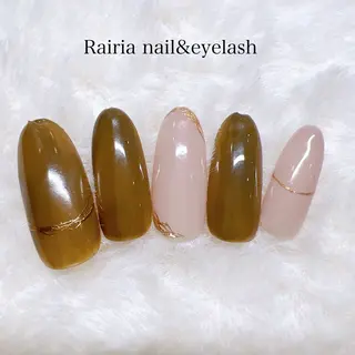ネイル Rairia   nail所属・屋敷 理奈のネイルデザイン