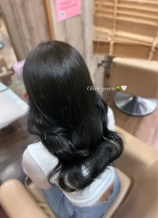 セミロング カラー 🤍ふんわりアイドル カラー🎀Rio🪽のヘアスタイル