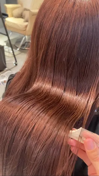 カラー 宮本 楓のヘアスタイル