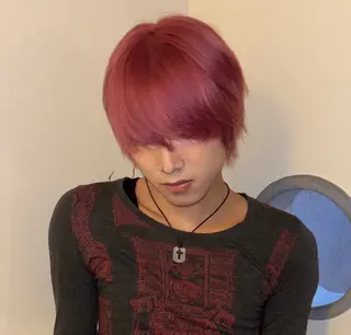 ショート カラー ORGN.所属・二千華 /派手髪デザインのヘアスタイル