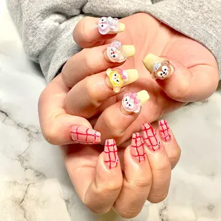 ネイル bea  merci所属・beamerci🌼 SHIORIのネイルデザイン