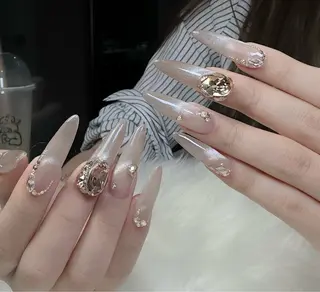 ネイル D-BEAUTY Nailsalonのネイルデザイン