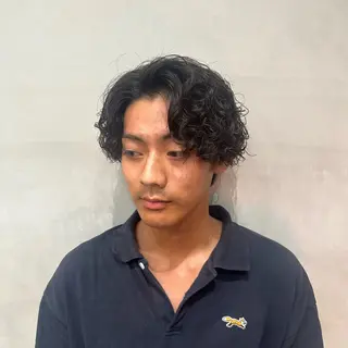 パーマ メンズ fifth 安次富　泰雅のヘアスタイル