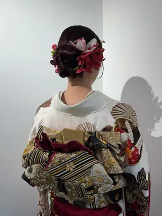 ロング カラー ヘアアレンジ mina 🌷のヘアスタイル