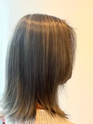 ミディアム カラー 🪽羽エク/Ash 店長/折目奈央🪽のヘアスタイル