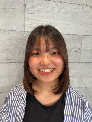 ミディアム カラー 今岡 育美のヘアスタイル