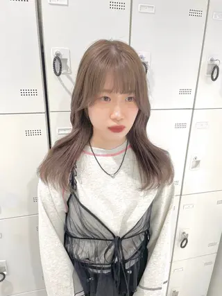 セミロング カラー パーマ ヘアアレンジ メンズ 透明感カラー・レイヤ ー🎀amika🎀のヘアスタイル