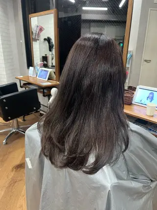 ロング カラー Vis ill所属・イリオモテ レナのヘアスタイル