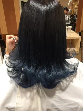 セミロング カラー ニシムラ コウイチのヘアスタイル