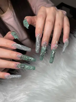 ネイル オーロラ所属・YUI nailのネイルデザイン