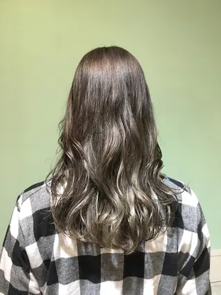 セミロング 田中 未澪のヘアスタイル