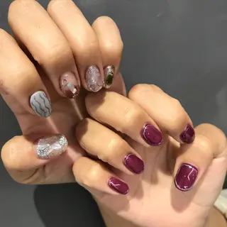 ネイル 指名支持率NO.1 スタイリストのヘアスタイル