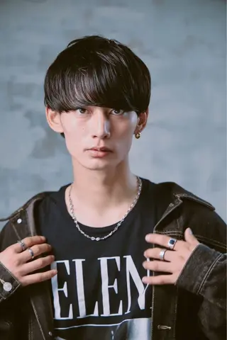 メンズ ブリーチカラー特化 🥀KAITO🥀のヘアスタイル