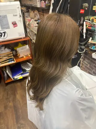ロング 福田 有紗のヘアスタイル