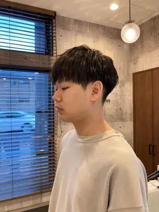 メンズ HairSalon Productions所属・ハマノ ミユのヘアスタイル