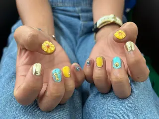 ネイル Sunflower Beauty所属・Sunflower beautyのネイルデザイン